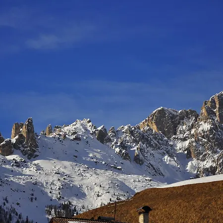 Casa Tania Apartment Pozza di Fassa Room photo